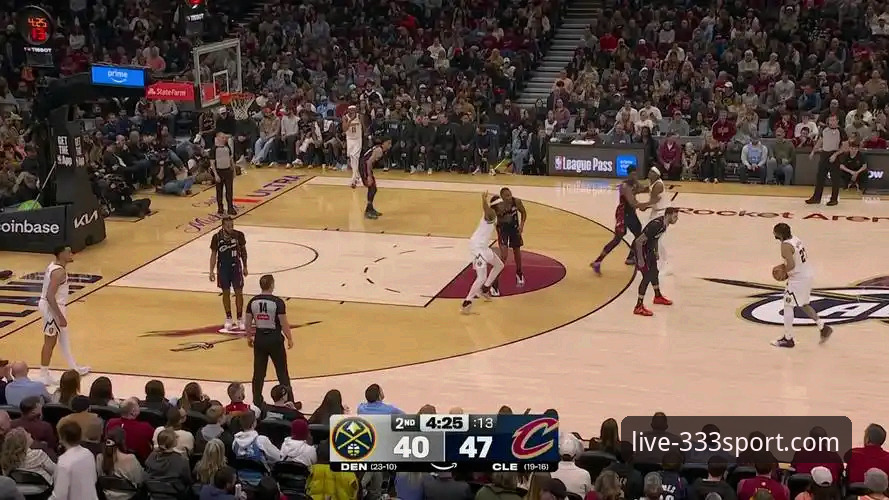 骑士vs魔术焦点战深度解析：球星对轰背后的战术博弈与观赛体验